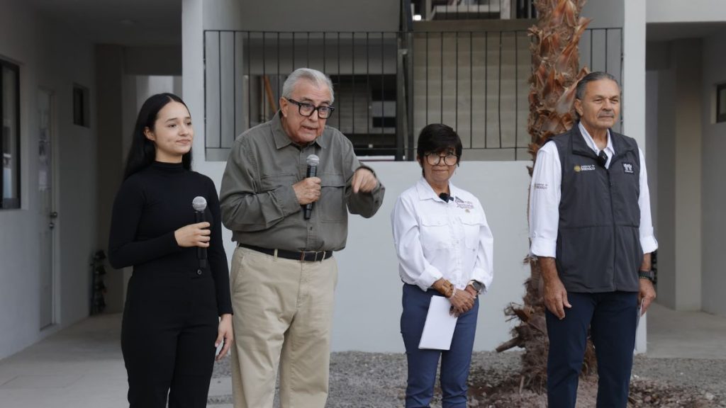 ENTREGAN MOCHIS VIVIENDAS BIENESTAR