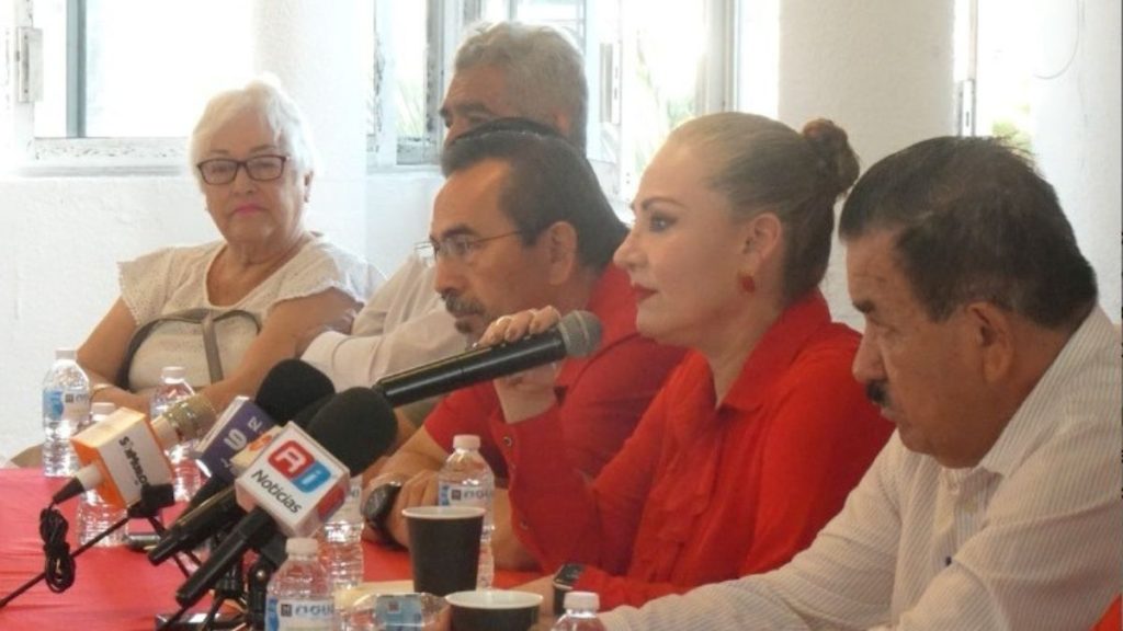 PRI CUESTIONA COMPRA MEDICAMENTOS