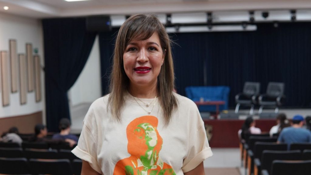 ELLAS HABLAN RADIO UAS