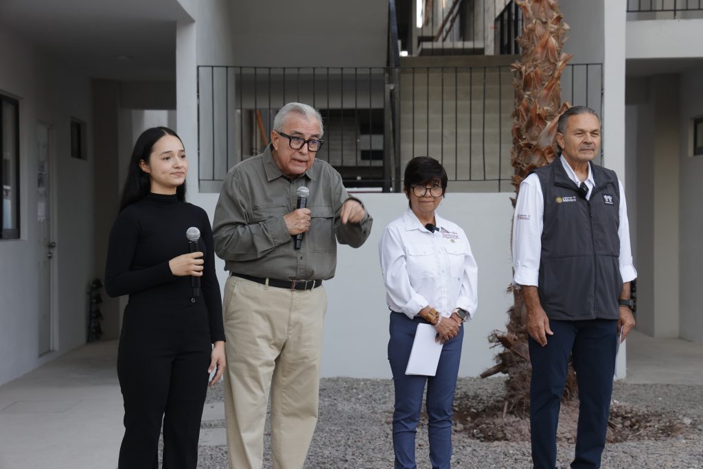 ENTREGAN MOCHIS VIVIENDAS BIENESTAR