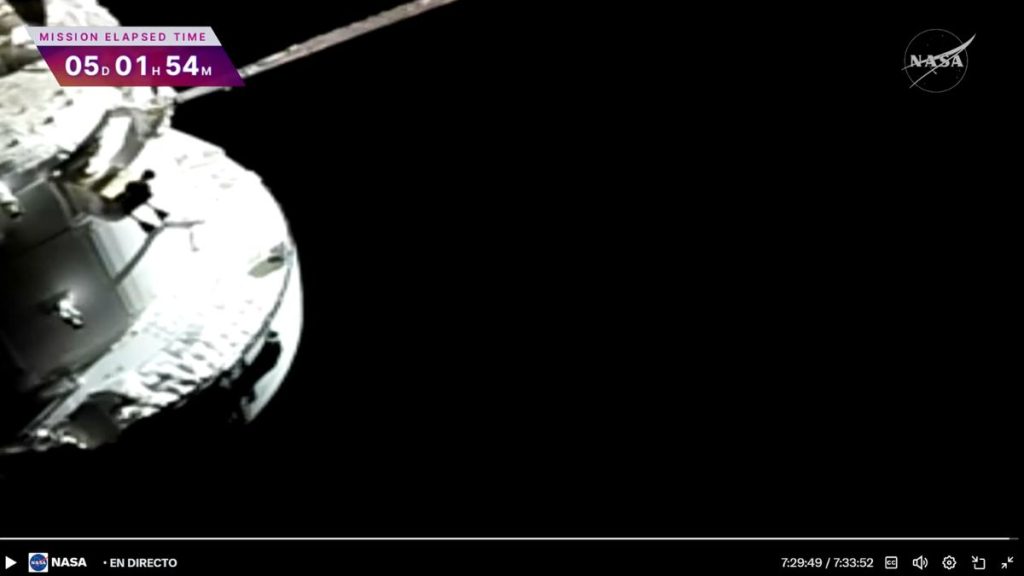 ARTEMIS II ATRÁS LUNA