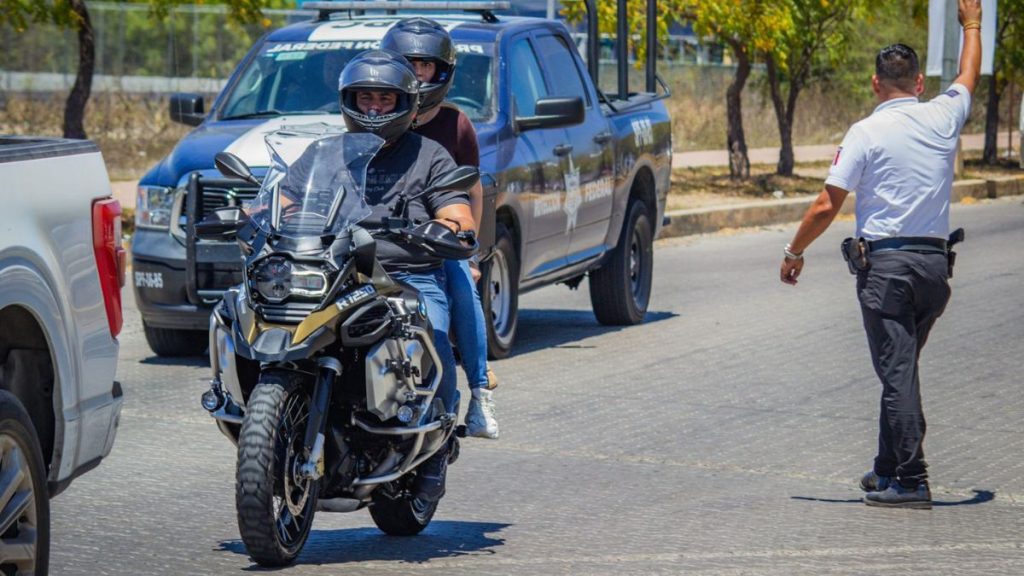 BLINDAN MAZATLÁN PUENTE CHAYANNE