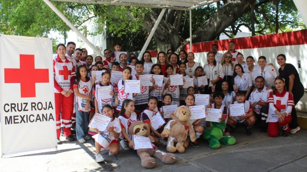 CELEBRAN NIÑEZ CRUZ ROJA