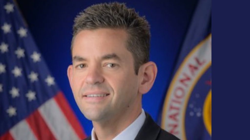 REGRESA ARTEMIS A TIERRA