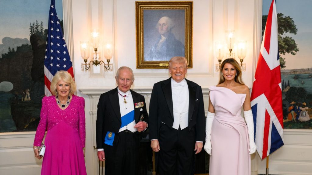 REY CARLOS III TRUMP