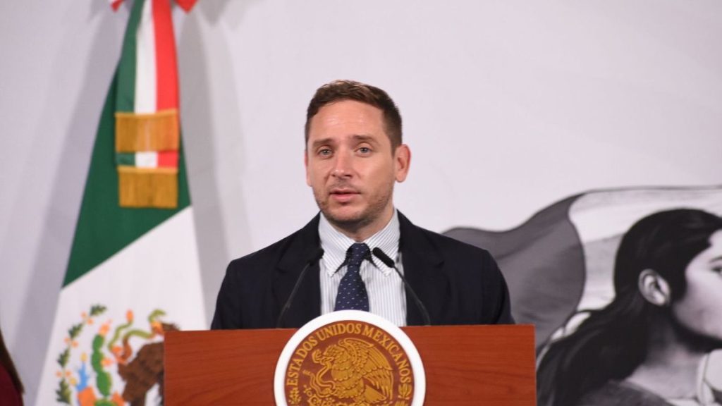 SHEINBAUM SERVICIO UNIVERSAL SALUD