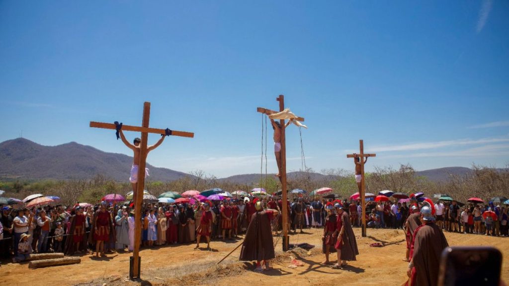 REVIVEN MALPICA VIACRUCIS
