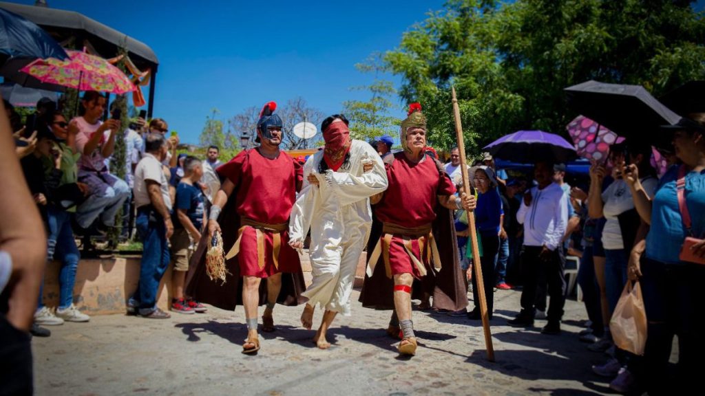 REVIVEN MALPICA VIACRUCIS