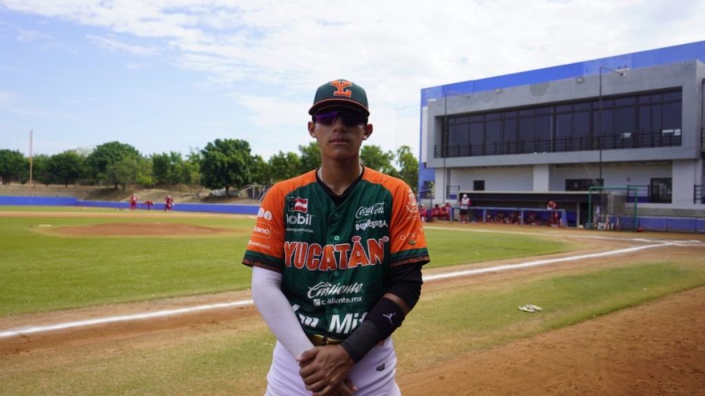 ALEX TOLOSA BEISBOL