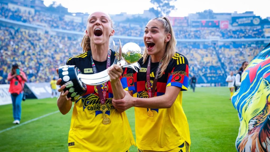 ÁGUILAS DEL AMÉRICA CAMPEONAS