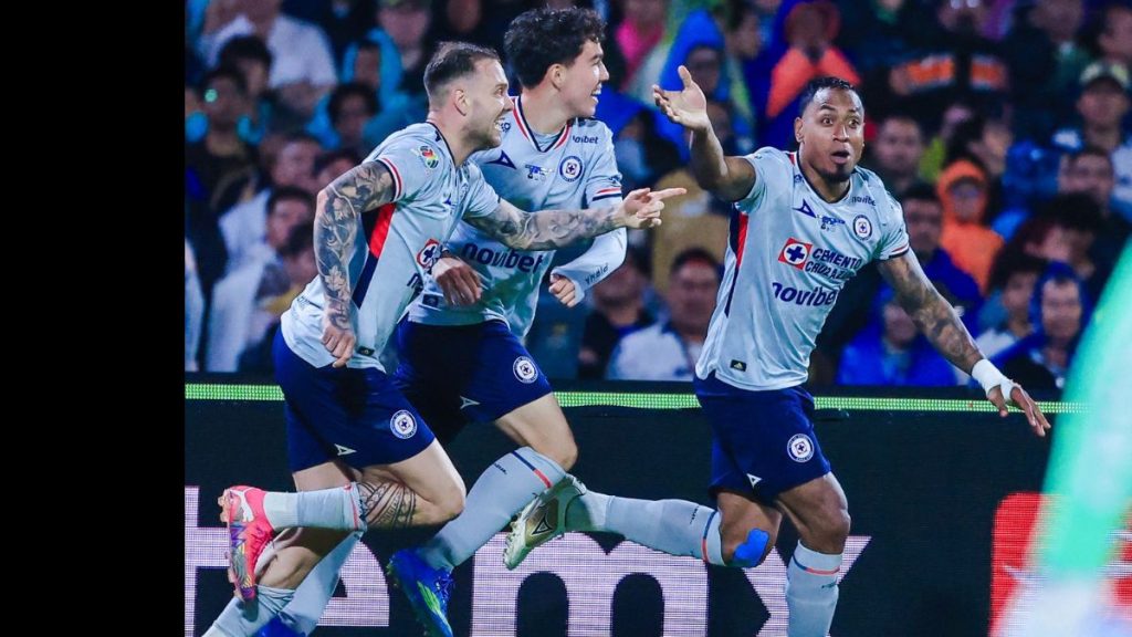 CRUZ AZUL CAMPEÓN MX