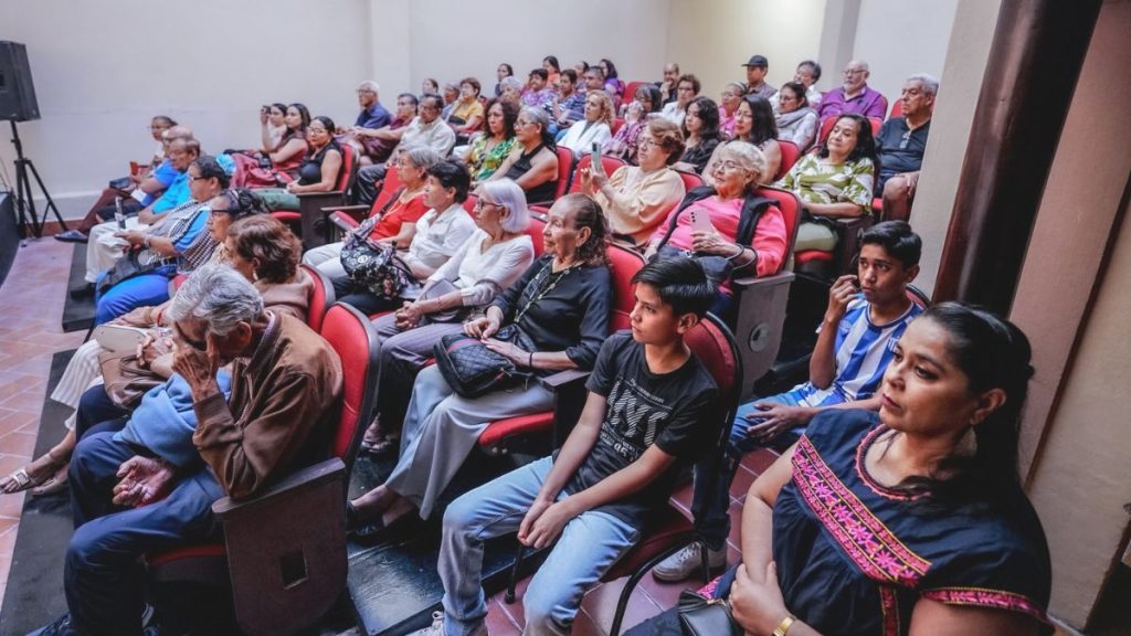 Jueves Literarios