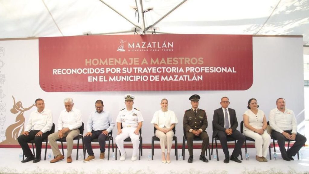 MAESTROS INMORTALIZADOS EN MAZATLÁN