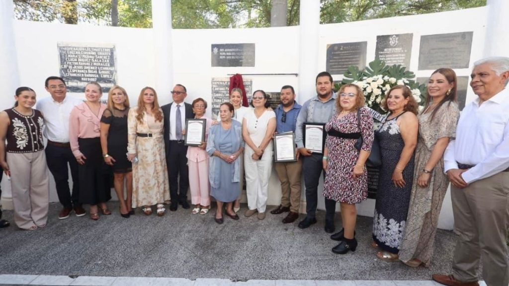 MAESTROS INMORTALIZADOS EN MAZATLÁN