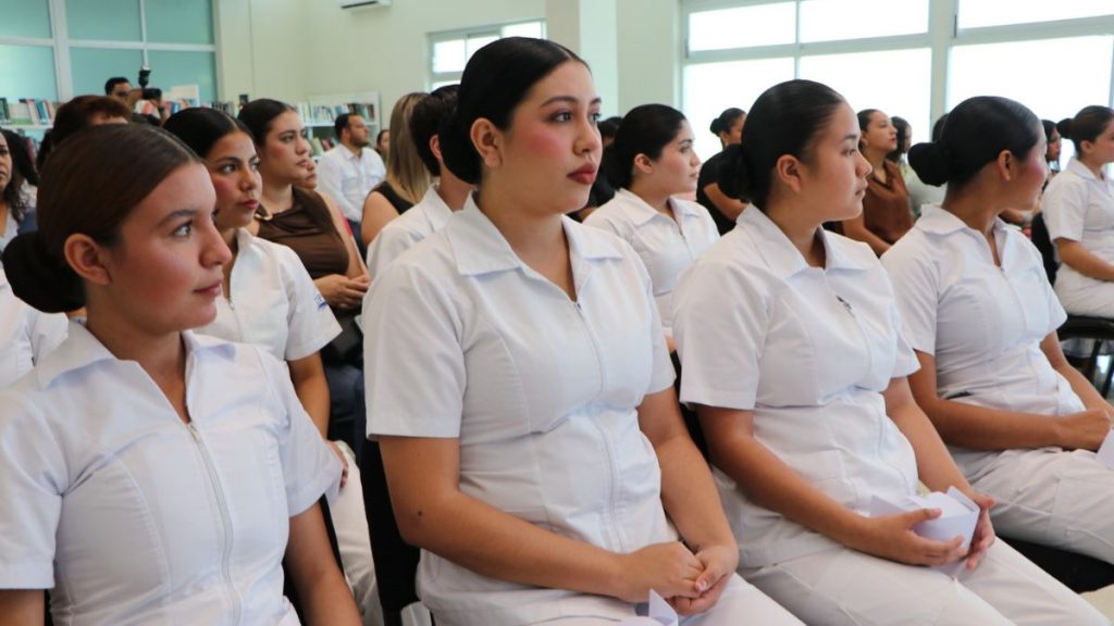 UPMYS PRIMERA GENERACIÓN ENFERMERÍA