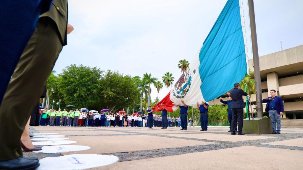 GABRIEL LEYVA SOLANO SINALOA