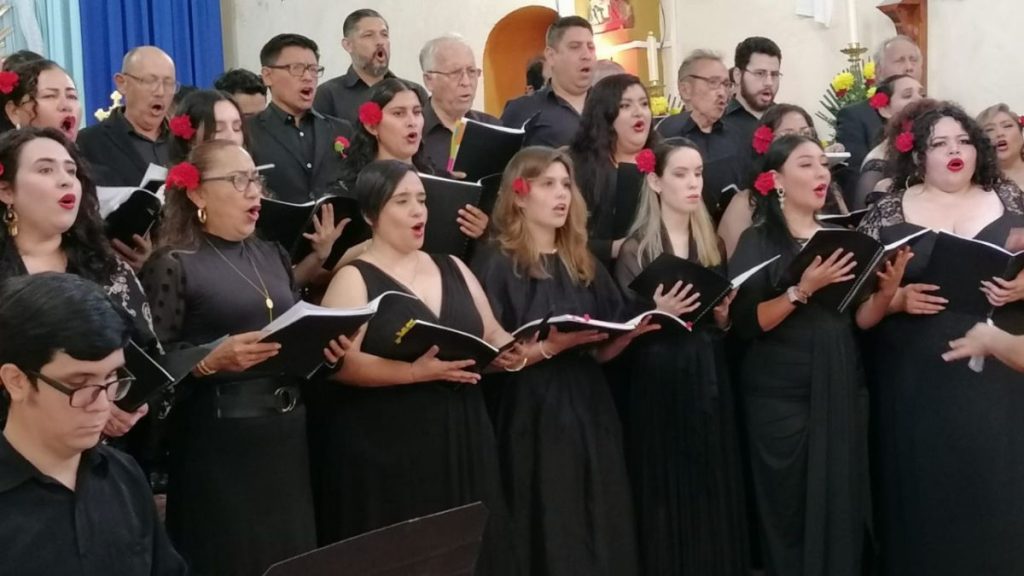 CORO ÁNGELA PERALTA