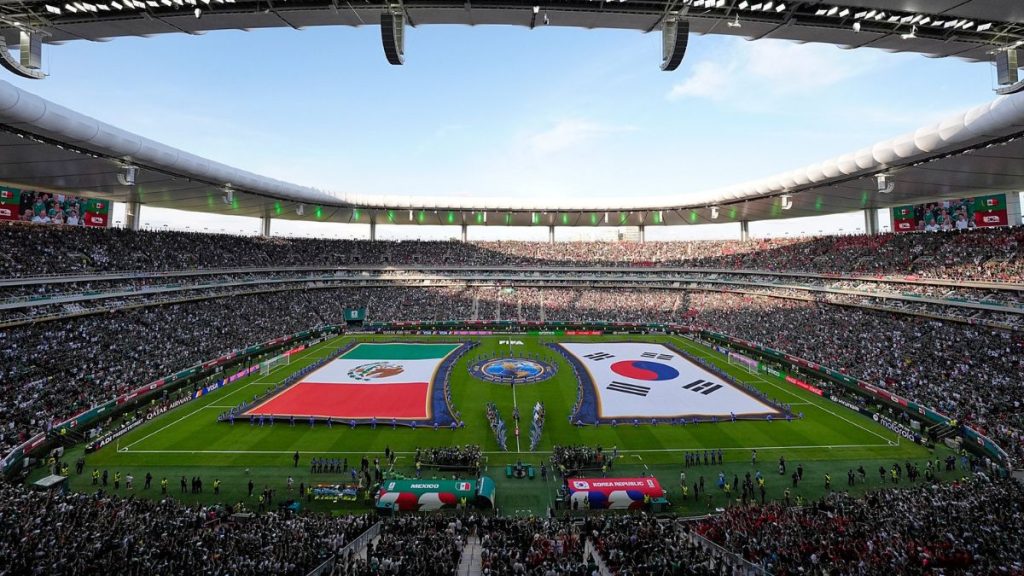 MÉXICO SELLA BOLETO DIECISEISAVOS
