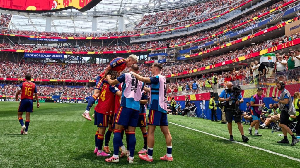 ESPAÑA AVANZA OCTAVOS FINAL